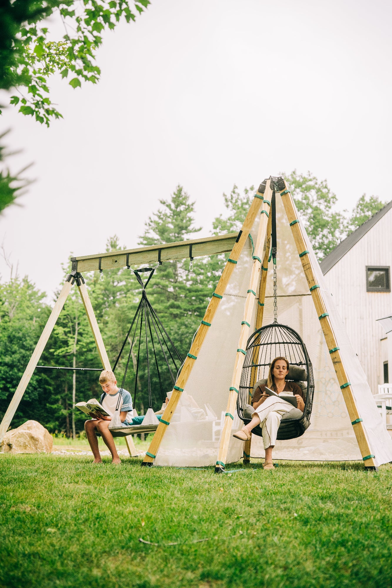 Hanging Egg Chair with Cushions